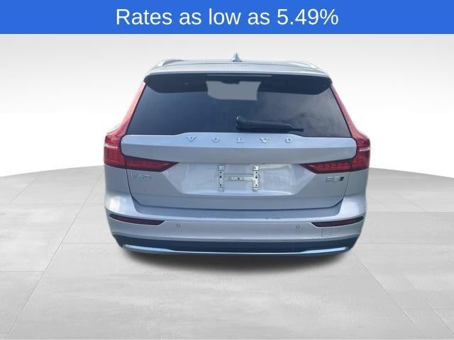 2025 Volvo V60 Cross Country B5 AWD Plus