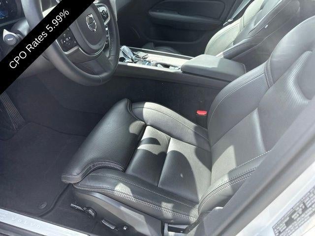 2025 Volvo V60 Cross Country B5 AWD Ultra