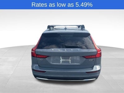 2024 Volvo V60 Cross Country B5 AWD Plus