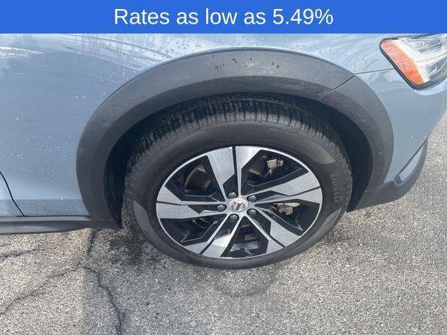 2024 Volvo V60 Cross Country B5 AWD Plus