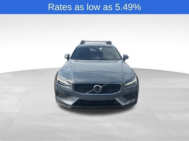 2024 Volvo V60 Cross Country B5 AWD Plus