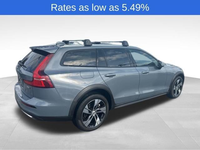 2024 Volvo V60 Cross Country B5 AWD Plus