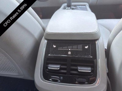 2025 Volvo XC90 B5 AWD Core 7-Seater