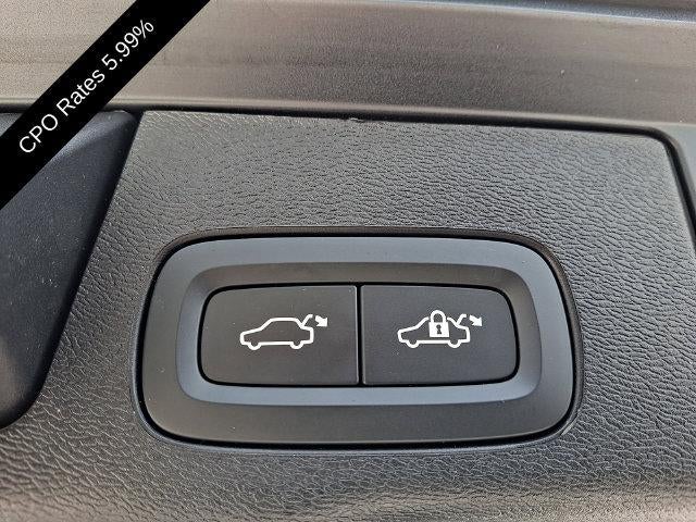 2026 Volvo XC60 B5 AWD Plus