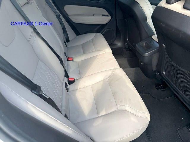 2026 Volvo XC60 B5 AWD Plus