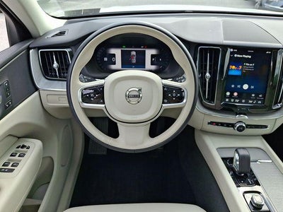 2025 Volvo XC60 B5 AWD Plus