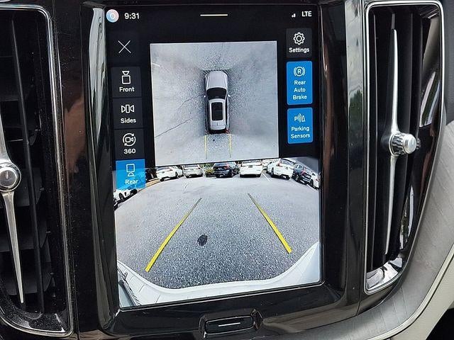 2025 Volvo XC60 B5 AWD Plus