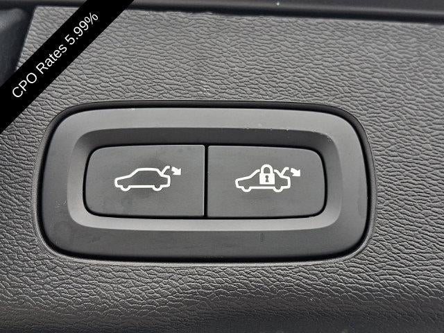 2026 Volvo XC60 B5 AWD Plus