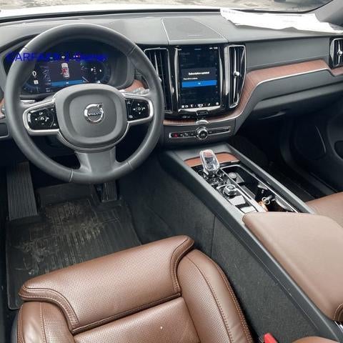 2025 Volvo XC60 B5 AWD Ultra