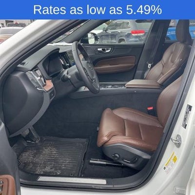 2025 Volvo XC60 B5 AWD Ultra