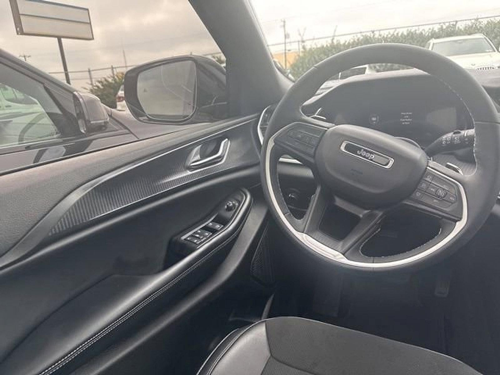 2024 Jeep Grand Cherokee L Altitude X 4x2