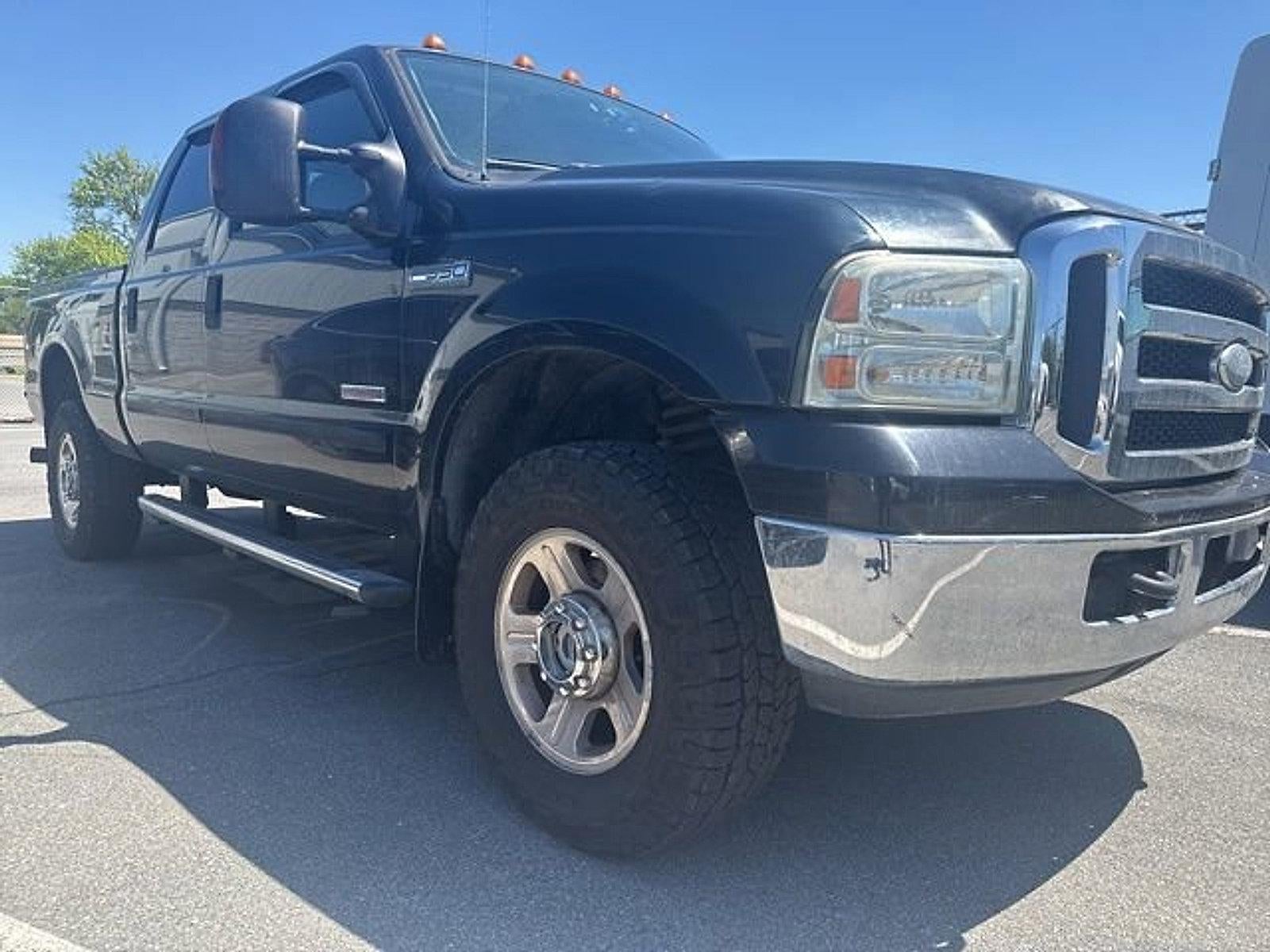 2005 Ford Super Duty F-350 SRW Lariat