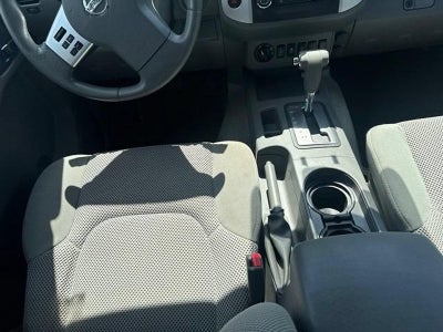 2014 Nissan Frontier 4WD Crew Cab SWB Auto SV