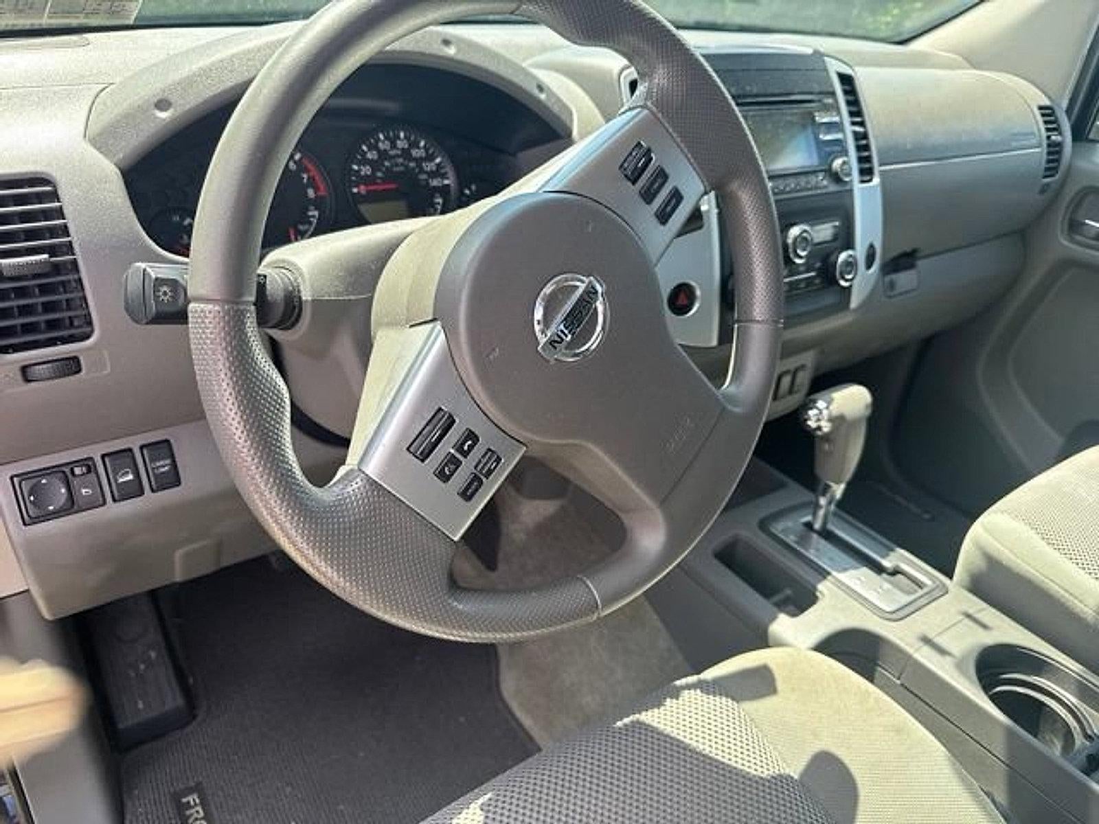 2014 Nissan Frontier 4WD Crew Cab SWB Auto SV