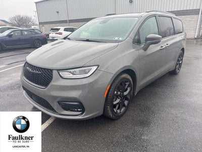 2022 Chrysler Pacifica Touring L FWD
