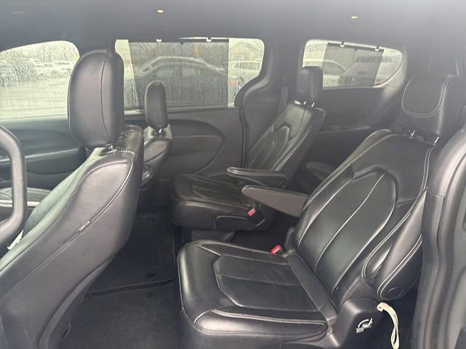 2022 Chrysler Pacifica Touring L FWD