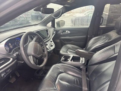 2022 Chrysler Pacifica Touring L FWD