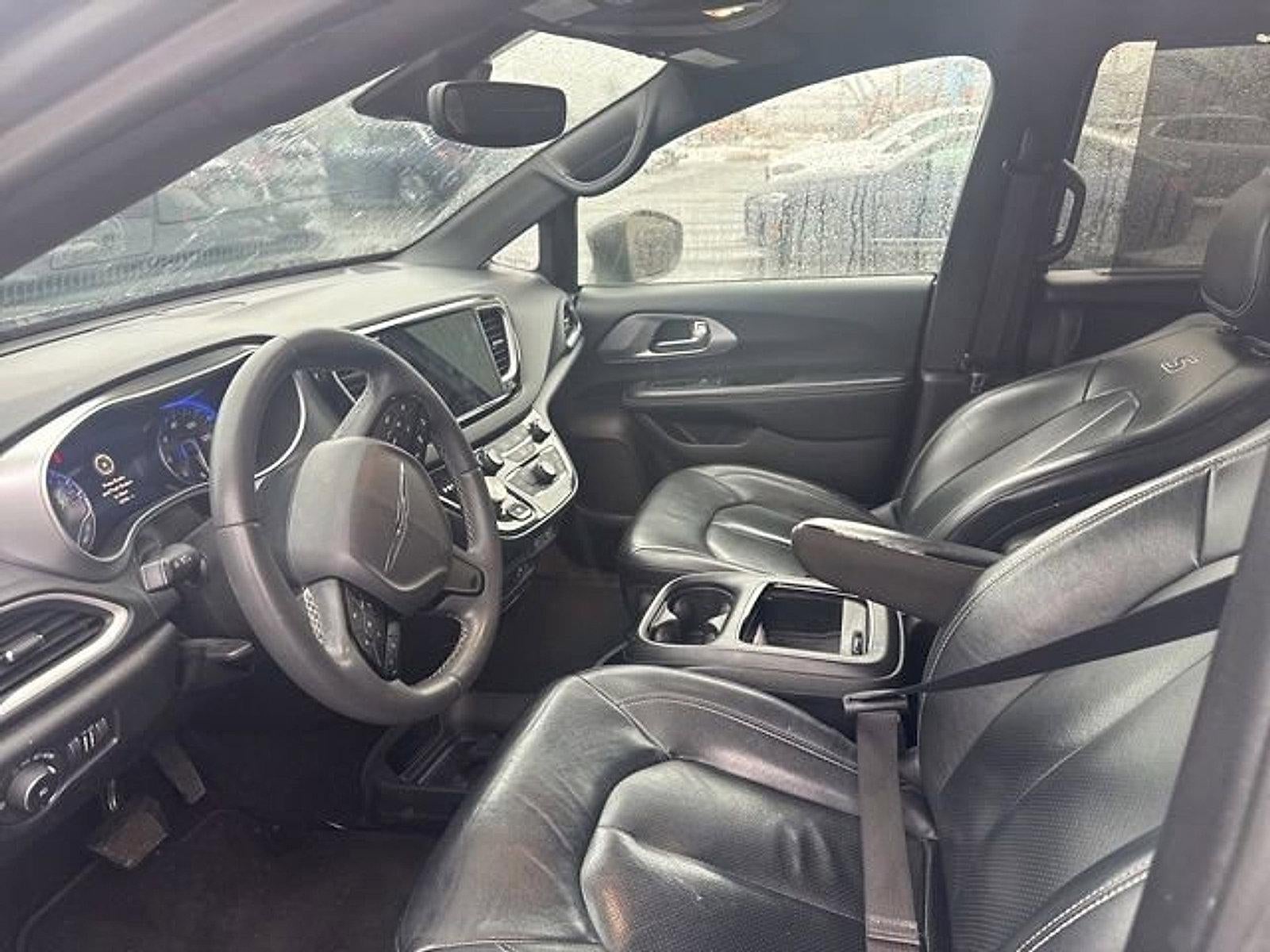 2022 Chrysler Pacifica Touring L FWD