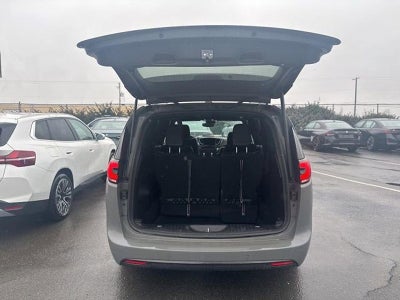2022 Chrysler Pacifica Touring L FWD