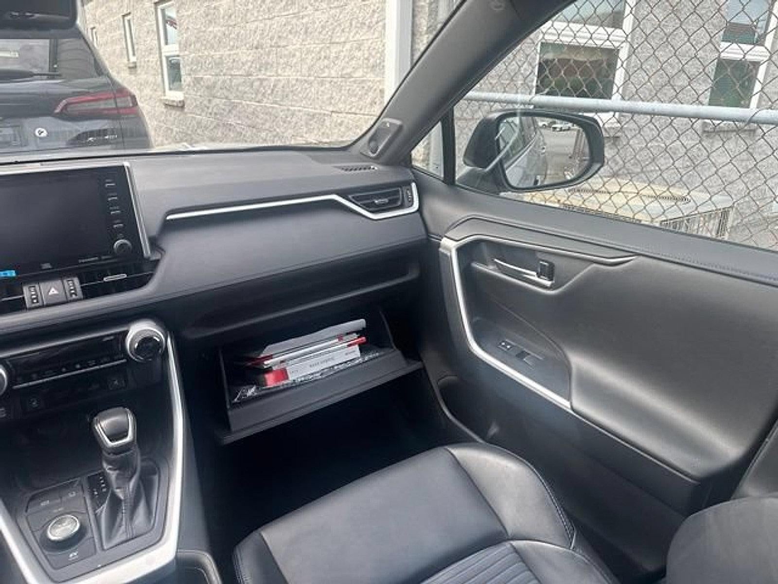 2019 Toyota RAV4 Hybrid XSE AWD (Natl)
