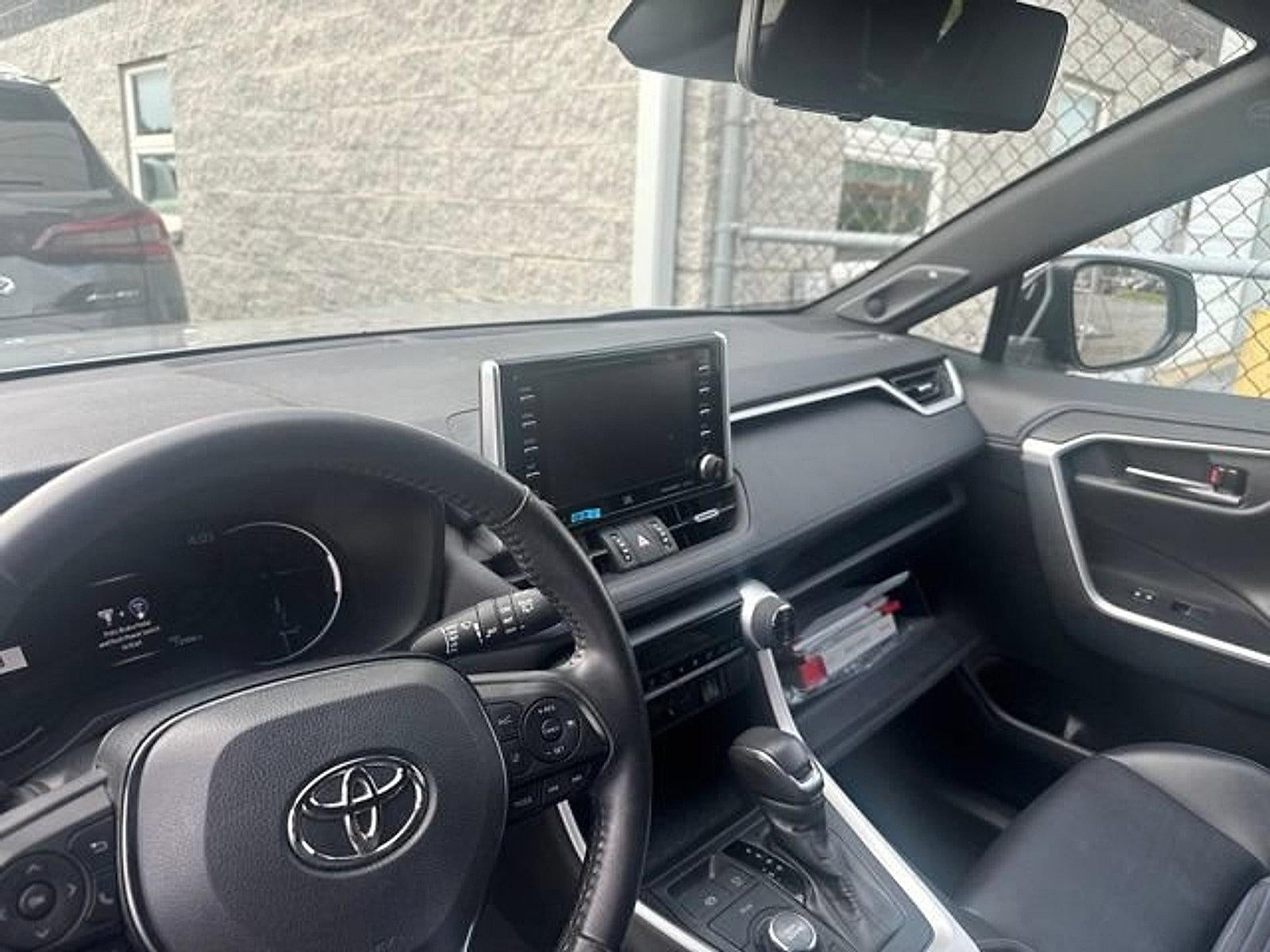 2019 Toyota RAV4 Hybrid XSE AWD (Natl)
