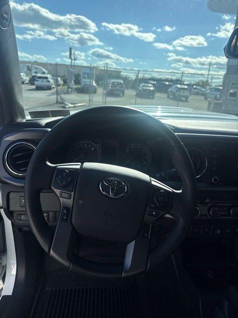 2023 Toyota Tacoma 4WD 4WD TRD Sport Double Cab 5' Bed V6 AT (Natl)