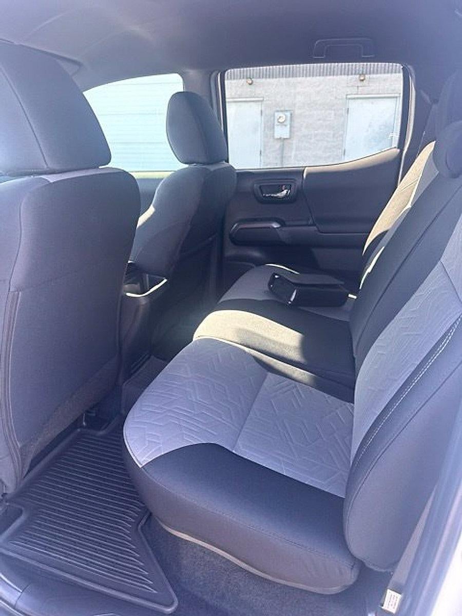 2023 Toyota Tacoma 4WD 4WD TRD Sport Double Cab 5' Bed V6 AT (Natl)