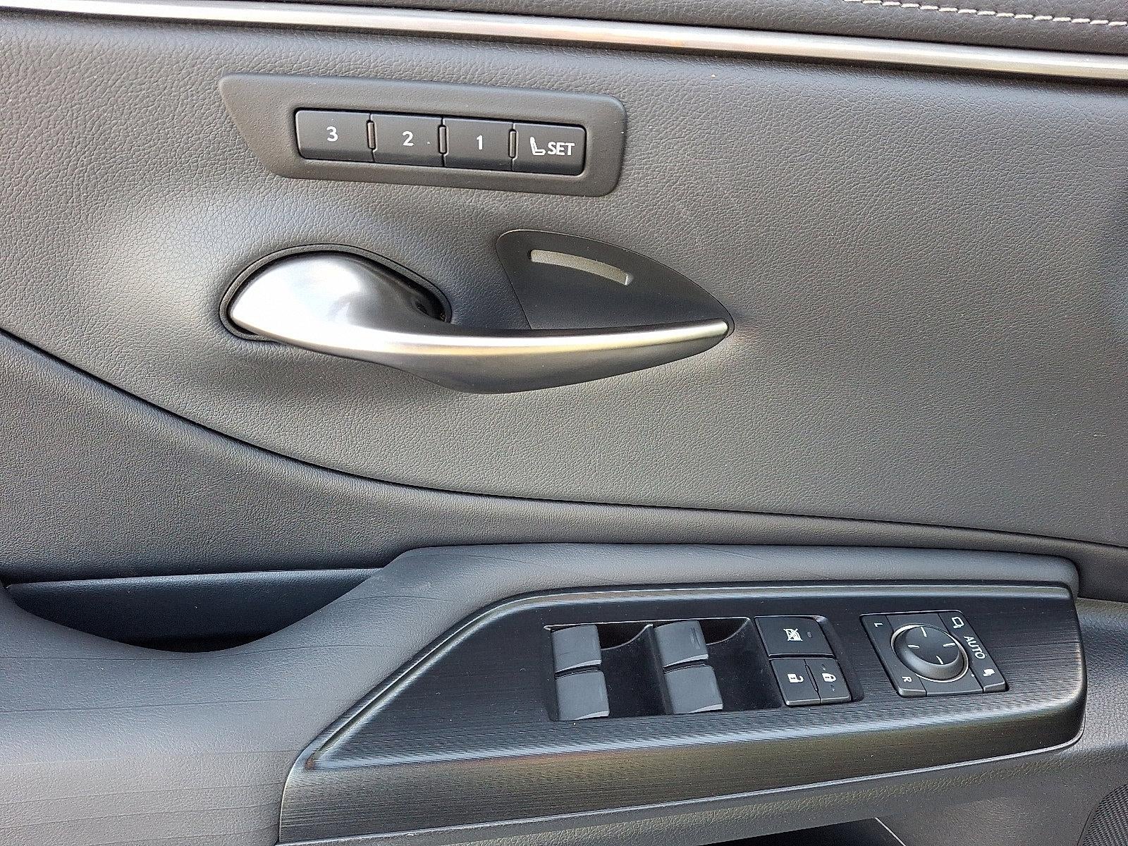 2020 Lexus ES 300h Luxury FWD