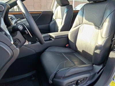 2020 Lexus ES 300h Luxury FWD