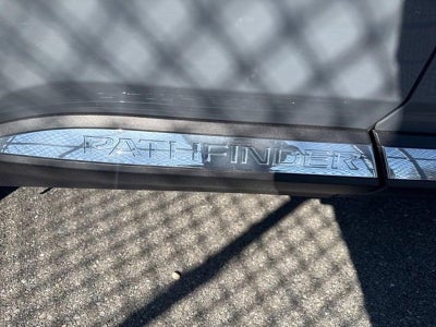 2025 Nissan Pathfinder Platinum 4WD