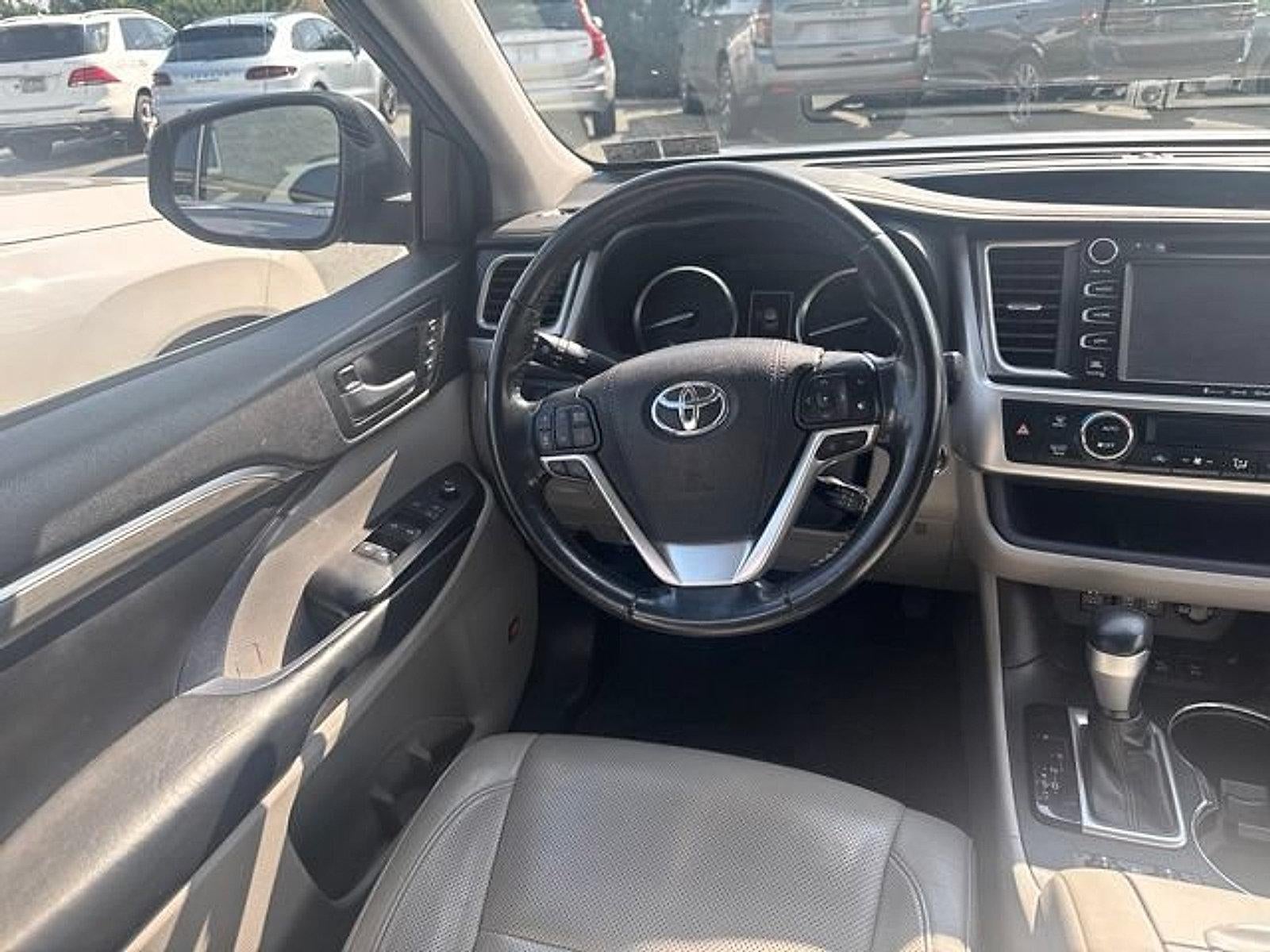 2018 Toyota Highlander Limited V6 AWD (Natl)