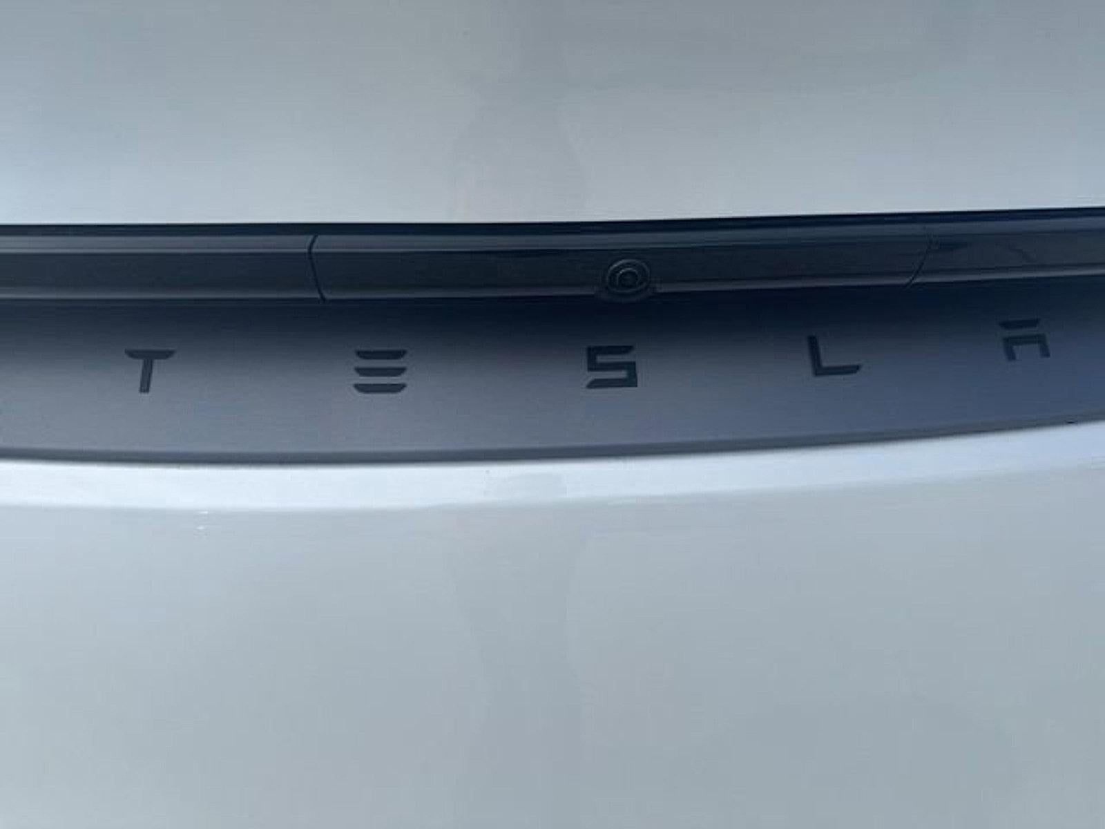 2026 Tesla Model Y RWD