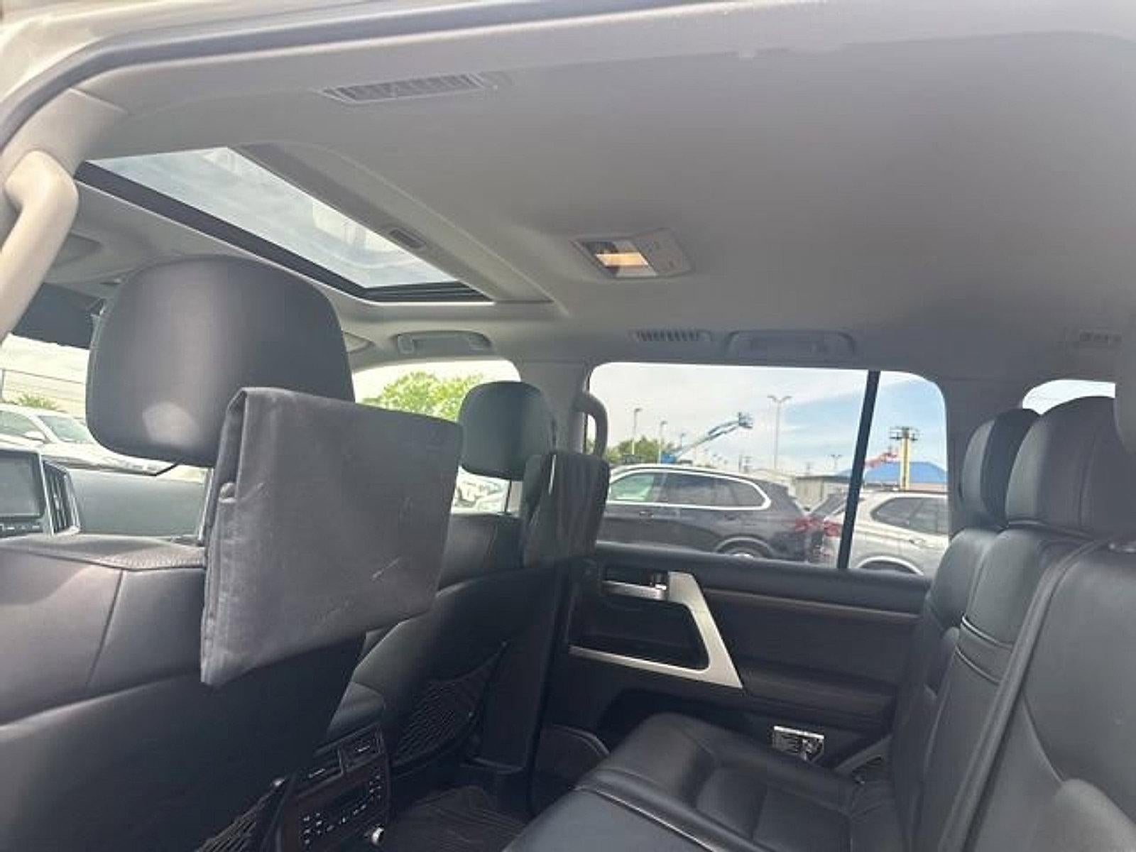 2016 Toyota Land Cruiser 4dr 4WD (GS)