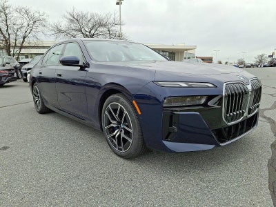 2023 BMW 760i xDrive Sedan