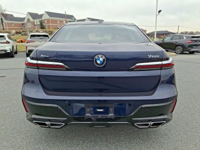 2023 BMW 760i xDrive Sedan