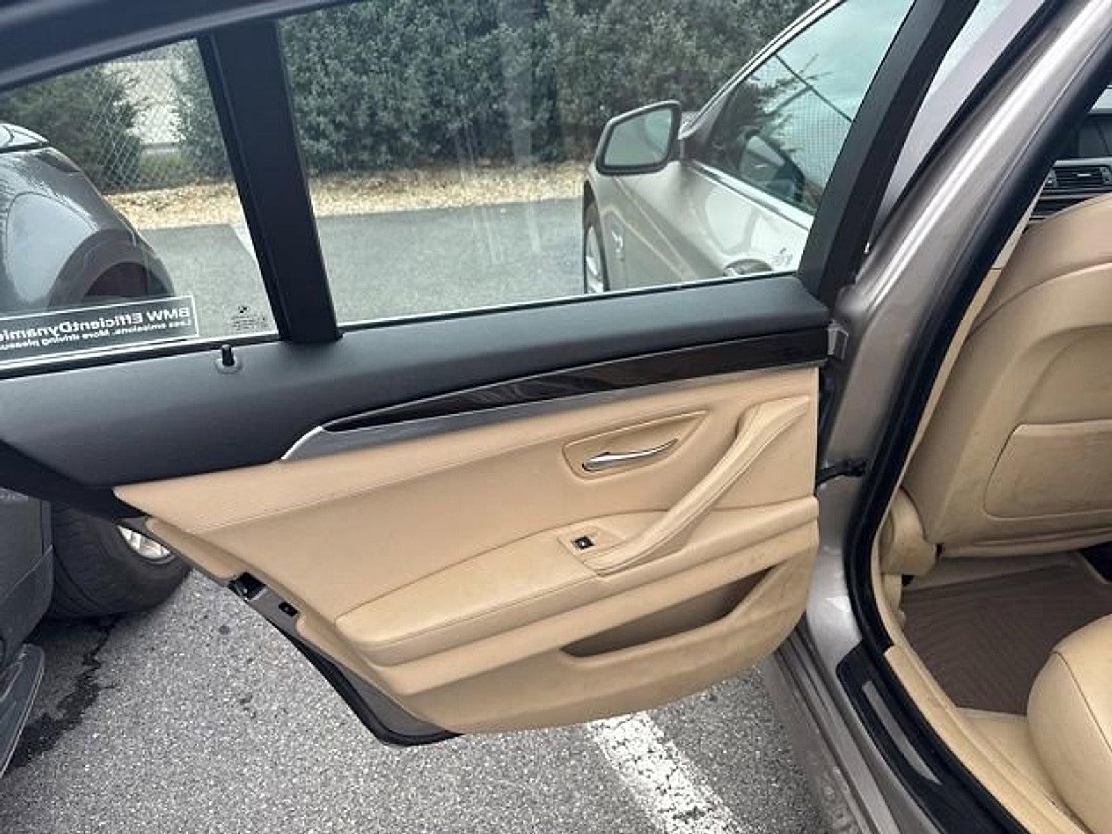 2012 BMW 528i xDrive Sedan