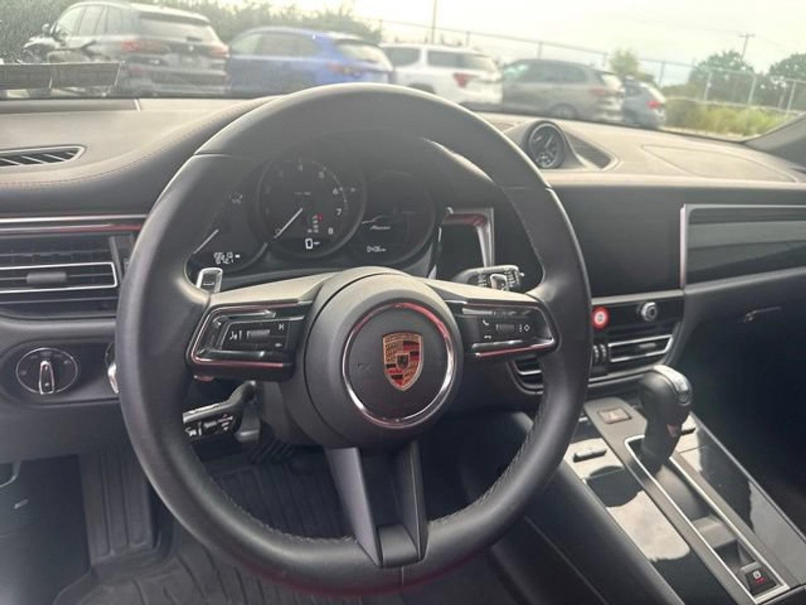 2024 Porsche Macan AWD