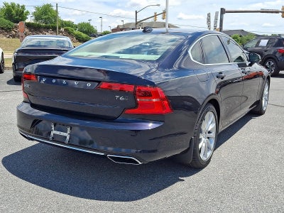 2017 Volvo S90 T6 AWD Momentum