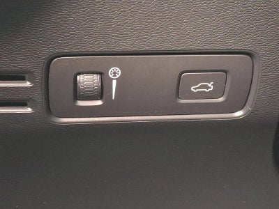 2021 Volvo XC40 T5 AWD R-Design