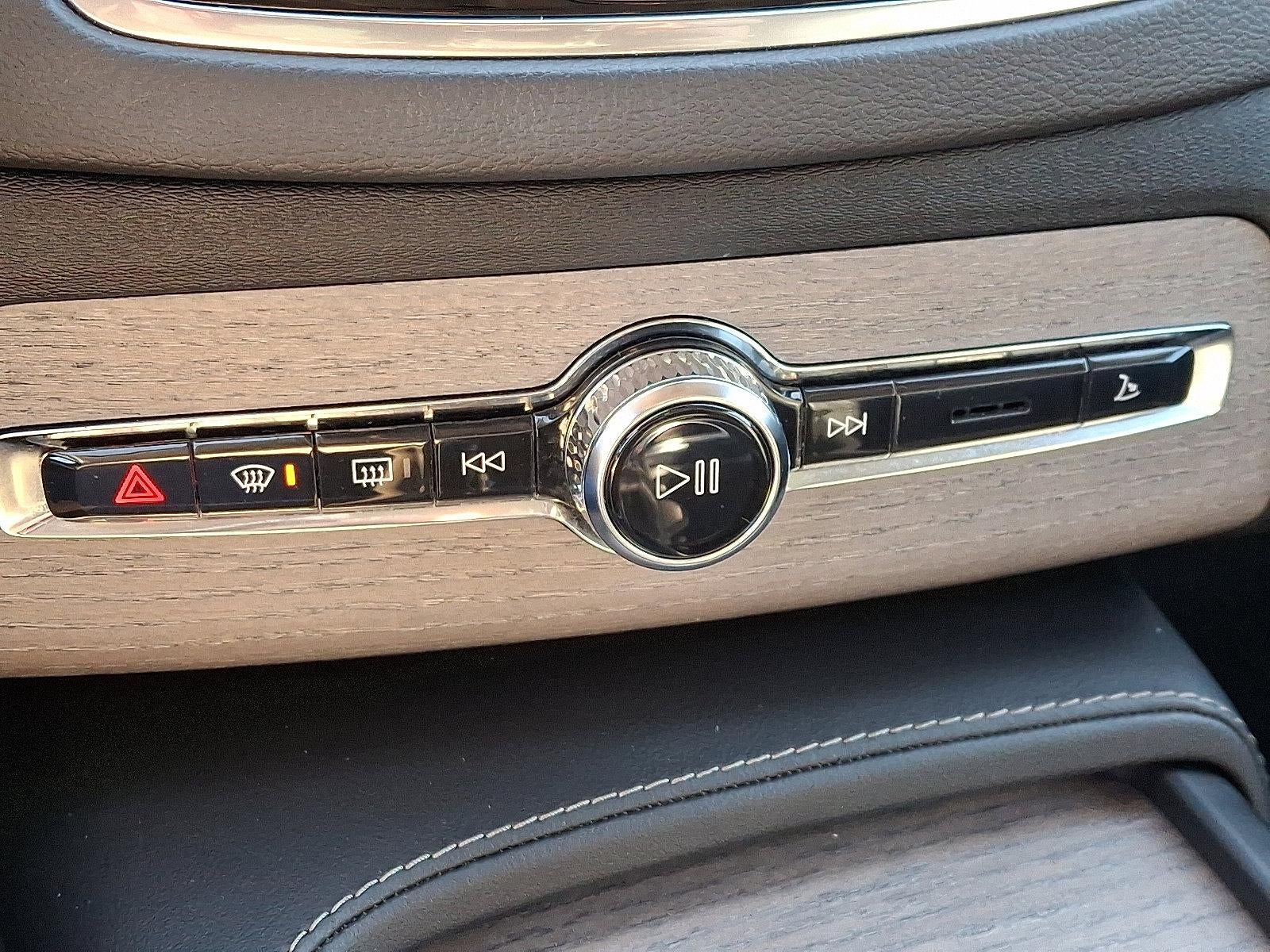 2022 Volvo XC90 T6 AWD Inscription 6P