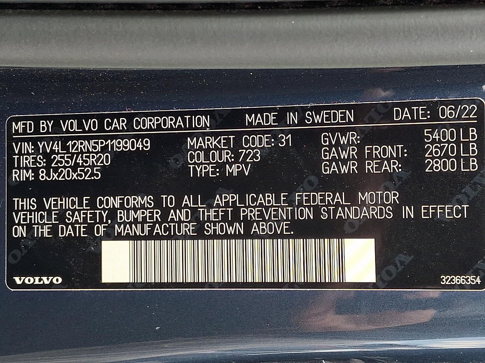 2023 Volvo XC60 B5 AWD Plus Bright Theme
