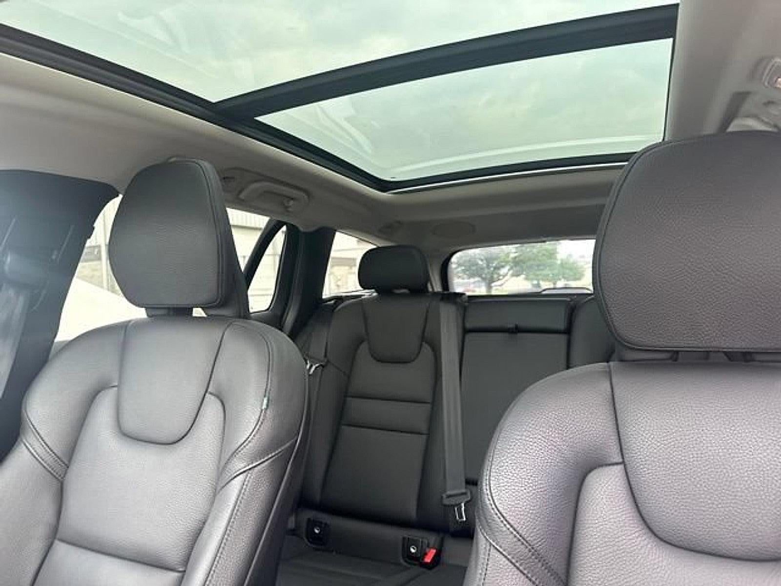 2024 Volvo V60 Cross Country B5 AWD Plus
