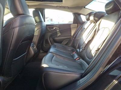 2015 Chrysler 200 4dr Sdn C AWD