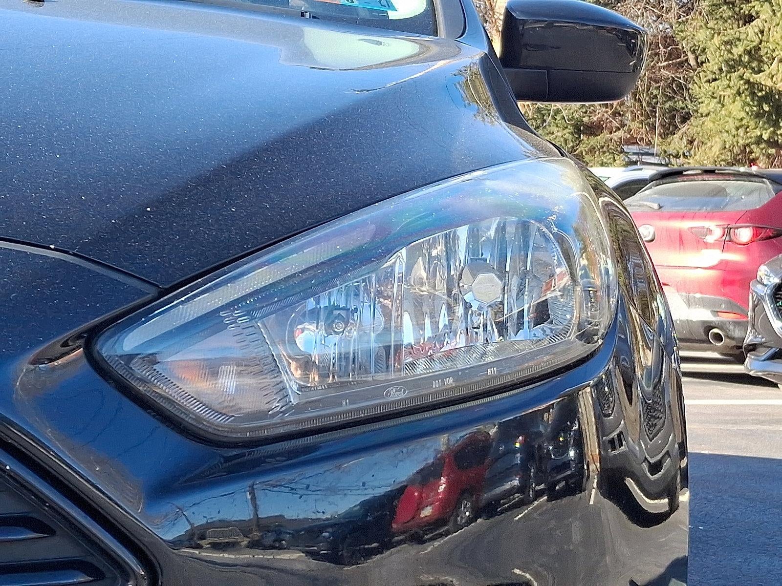 2018 Ford Focus SE Sedan