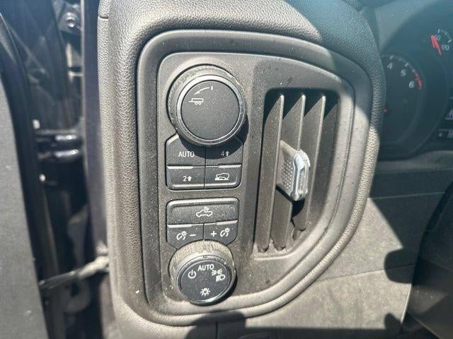2022 Chevrolet Silverado 1500 Crew Cab Standard Box 4-Wheel Drive Custom