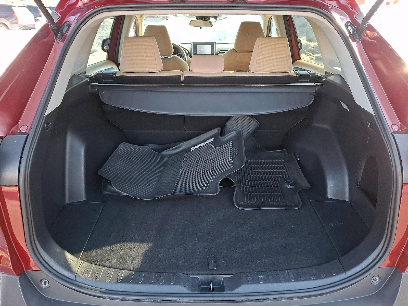 2019 Toyota RAV4 Hybrid LE AWD (Natl)