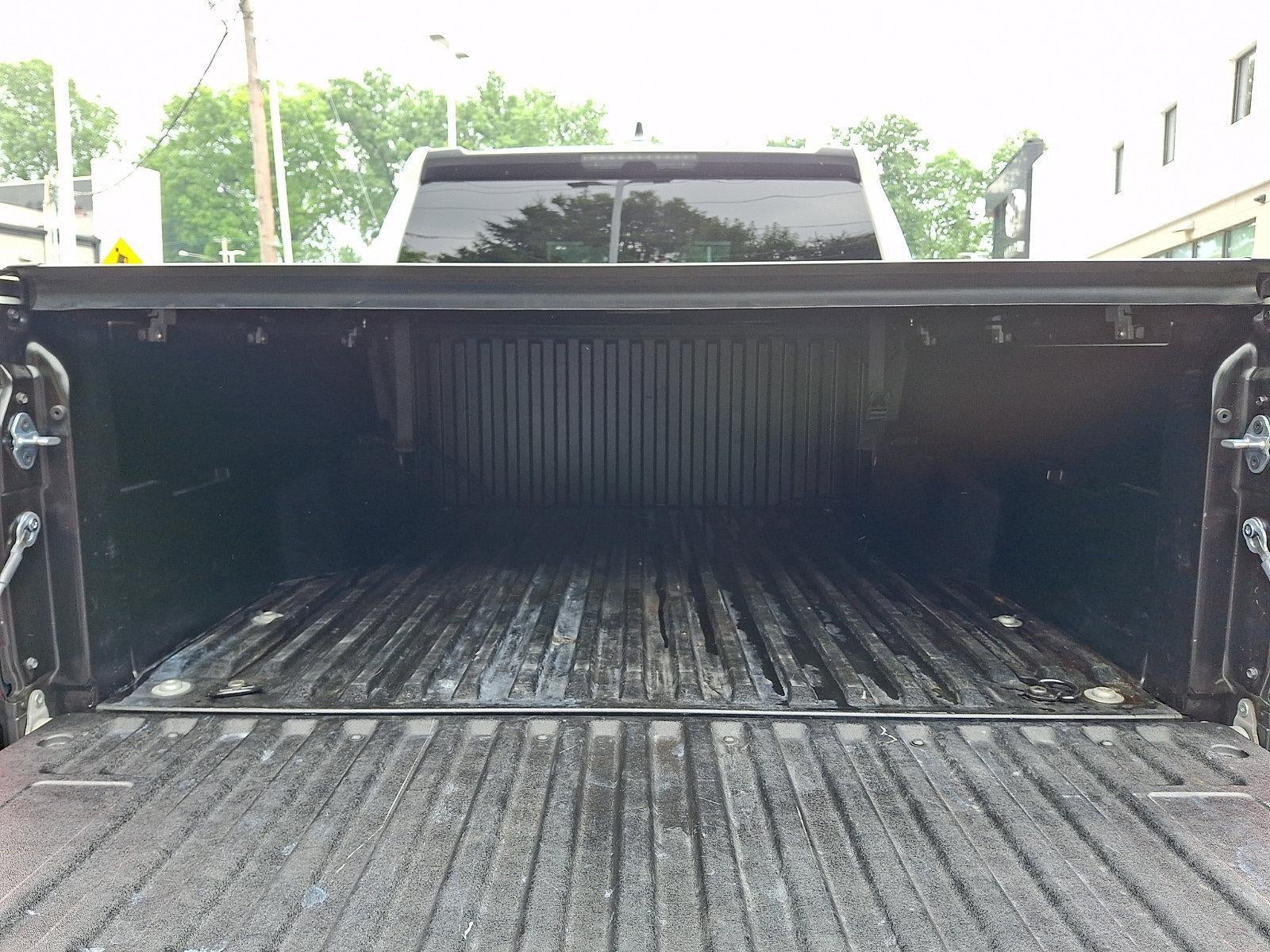 2024 Toyota Tacoma 2WD 2WD SR Double Cab 5' Bed AT (Natl)
