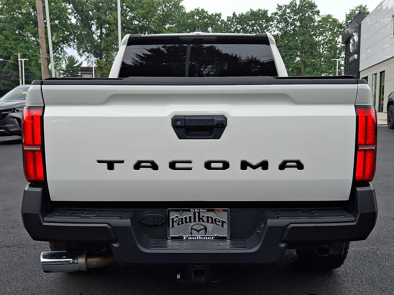 2024 Toyota Tacoma 2WD 2WD SR Double Cab 5' Bed AT (Natl)