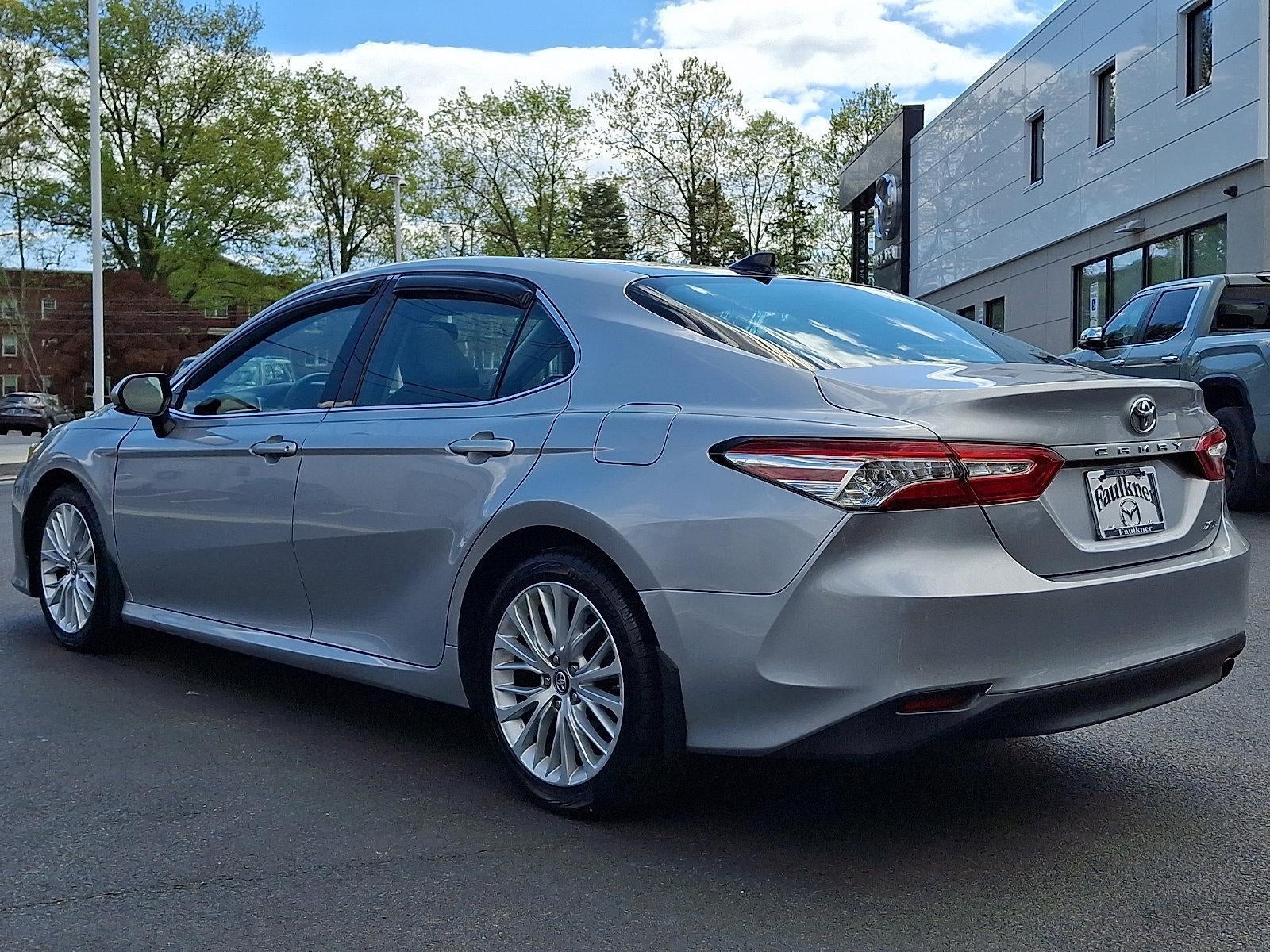 2019 Toyota Camry XLE Auto (SE)
