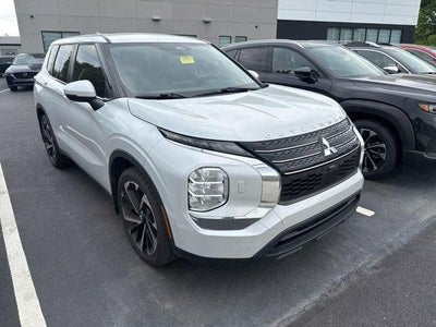 2022 Mitsubishi Outlander ES S-AWC